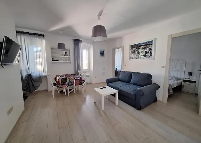 Knezgrad לובראן