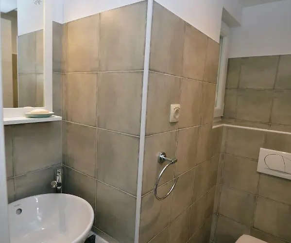 דירה Knezgrad לובראן