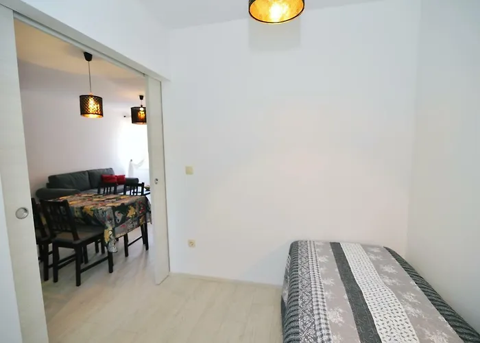 דירה Knezgrad לובראן